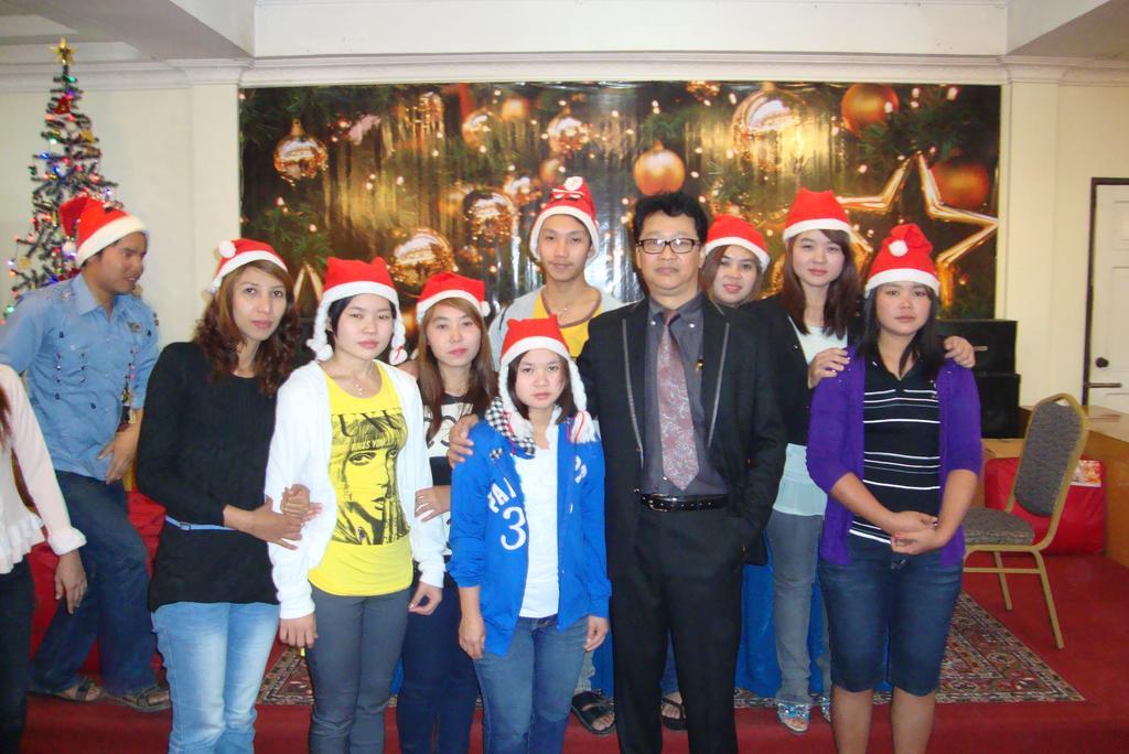 Nadi Myanmar Hotel Mandalay Buitenkant foto