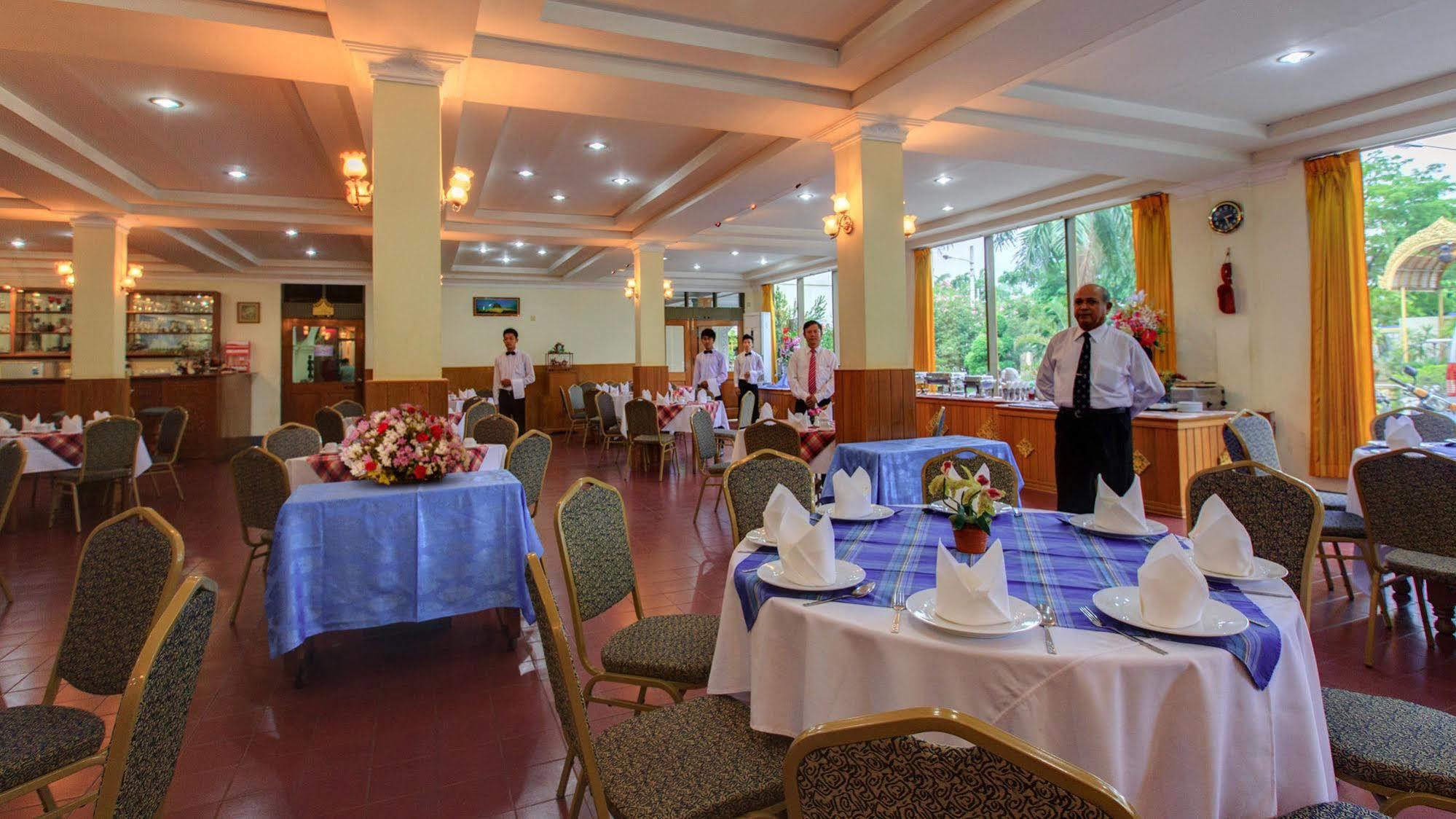 Nadi Myanmar Hotel Mandalay Buitenkant foto